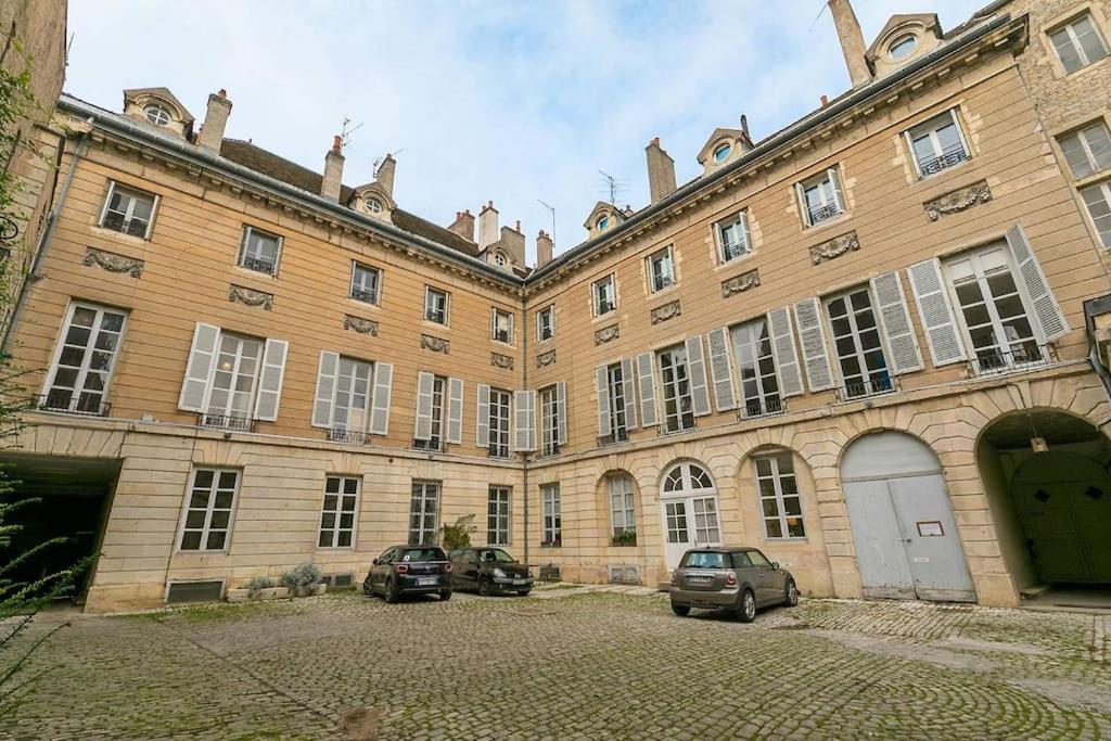 Le Hardi Apartment Dijon Exterior photo